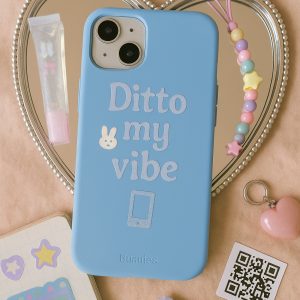 Dark Minimalist K-Pop Phone Case: NewJeans Inspired Fashion for Every Stage and Airport Adventure